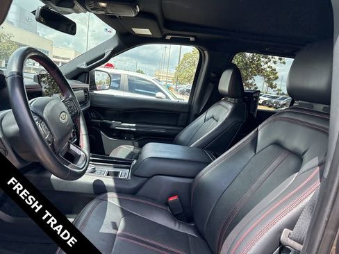 Used 2023 Ford Expedition Limited RWD image 5