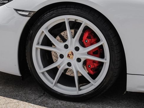Used 2018 Porsche 718 Cayman S w/ Sportdesign Package RWD image 43