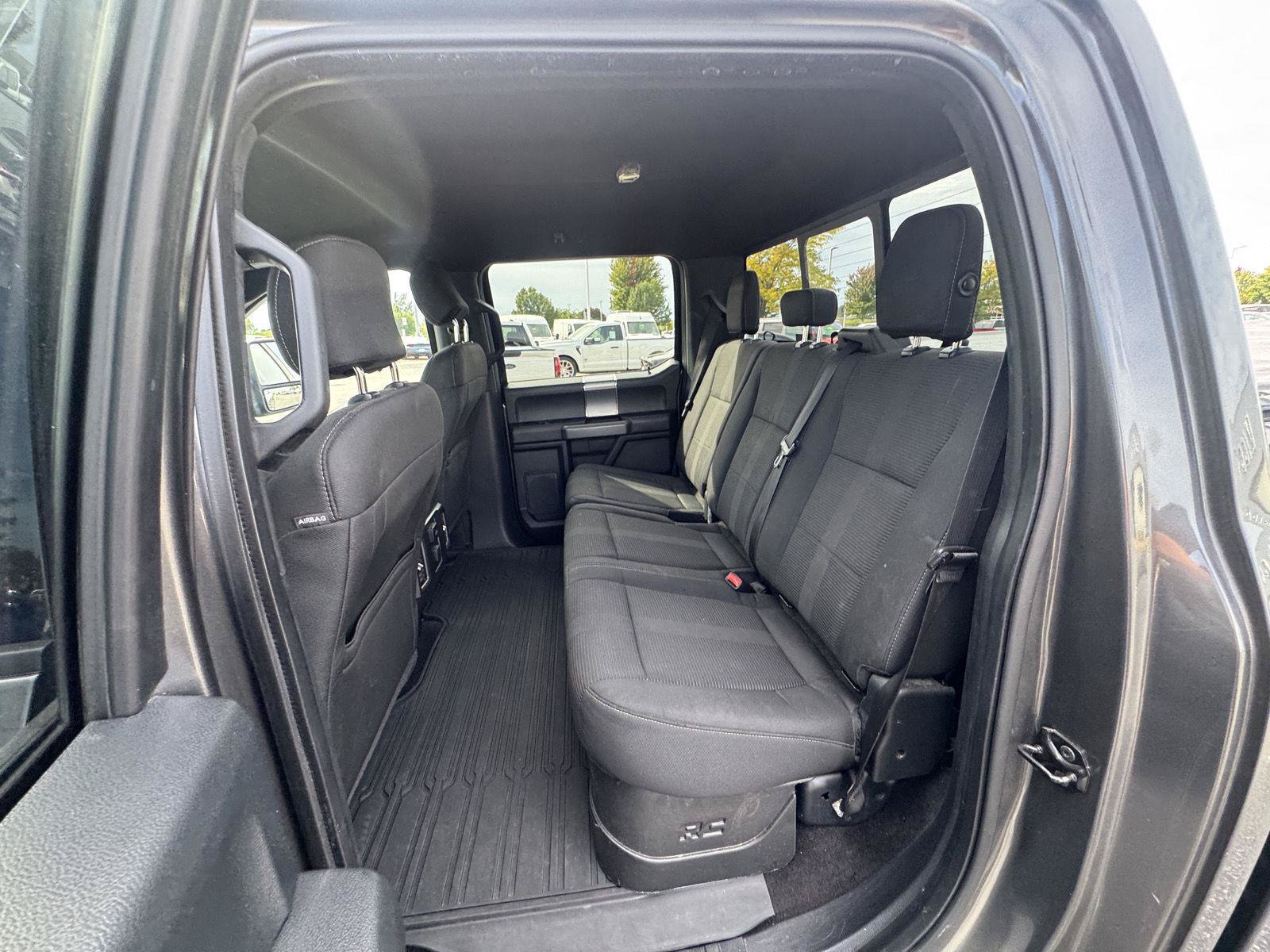 Used 2016 Ford F150 XLT w/ Equipment Group 302A Luxury AWD/4WD image 13