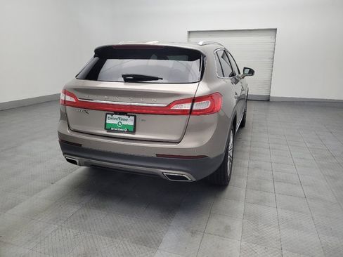 Used 2018 Lincoln MKX Reserve image 9