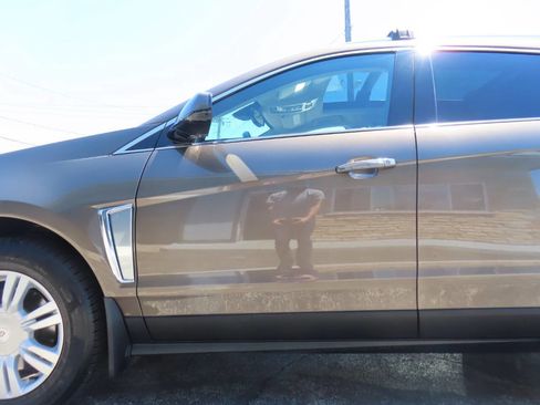 Used 2015 Cadillac SRX Luxury w/ Driver Awareness Package AWD/4WD image 42