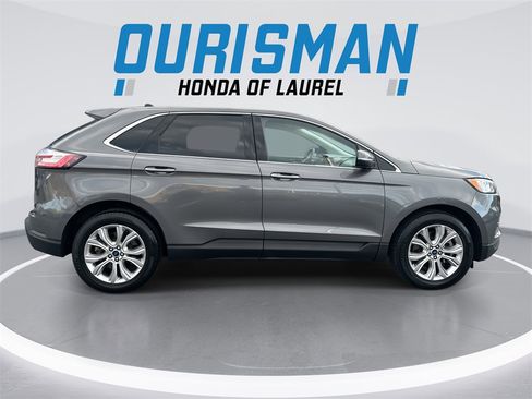 Used 2022 Ford Edge Titanium image 9