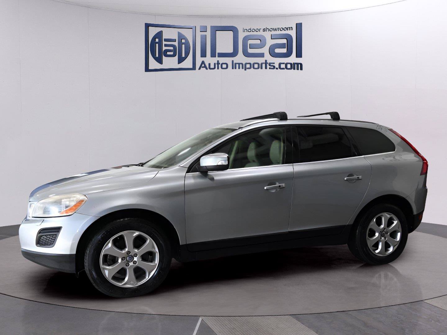 Used 2013 Volvo XC60 3.2 AWD/4WD image 1