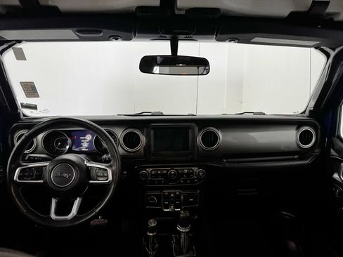 Used 2019 Jeep Wrangler Unlimited Sahara w/ Safetytec Group AWD/4WD image 2