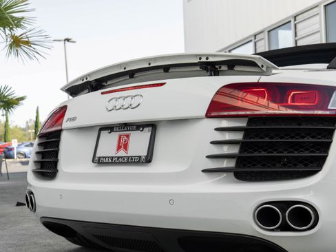 Used 2011 Audi R8 V8 image 8