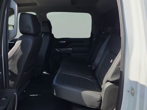 Used 2022 Chevrolet Silverado 2500 LTZ w/ Safety Package AWD/4WD image 10