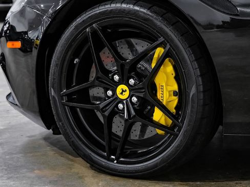 Used 2015 Ferrari California T RWD image 62
