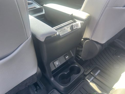New 2026 Toyota Sienna XLE FWD image 17