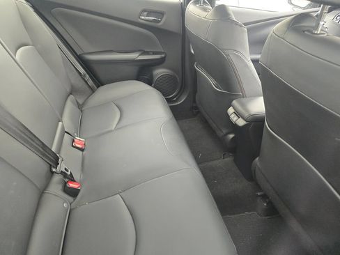 Certified 2021 Toyota Prius FWD image 11