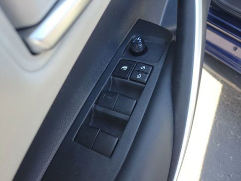 Used 2024 Toyota Corolla SE image 16