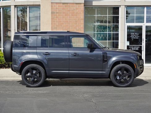 Used 2026 Land Rover Defender 110 S AWD/4WD image 7