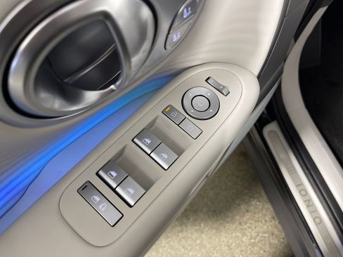 New 2026 Hyundai Ioniq 9 Limited image 18