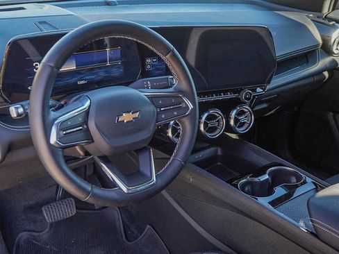 Used 2024 Chevrolet Blazer EV LT image 9