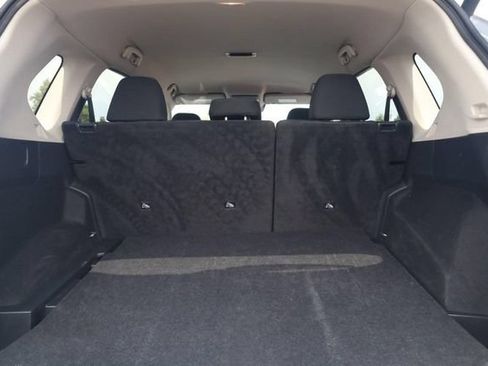 Certified 2024 Nissan Rogue SV AWD/4WD image 24