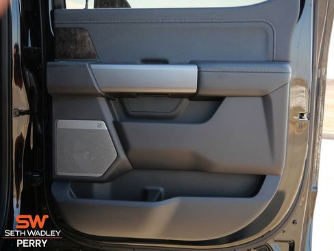 New 2025 Ford F250 Lariat w/ Lariat Ultimate Package image 14