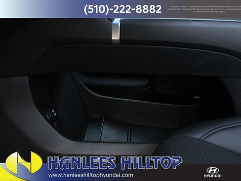 Used 2025 Hyundai Santa Fe SEL image 16