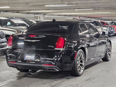 Used 2016 Chrysler 300 S image 5