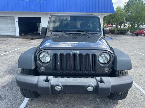 Used 2016 Jeep Wrangler Unlimited Sport w/ Connectivity Group AWD/4WD image 2
