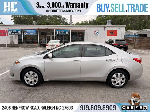 Used 2019 Toyota Corolla LE FWD image 2