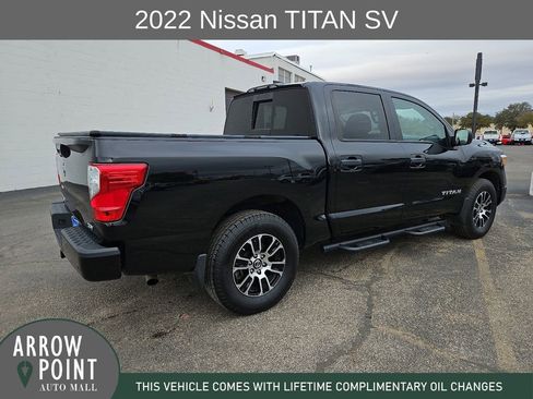 Used 2022 Nissan Titan SV w/ Accessory Utility Package image 12