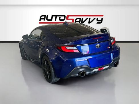 Used 2023 Toyota GR86 Premium RWD image 5