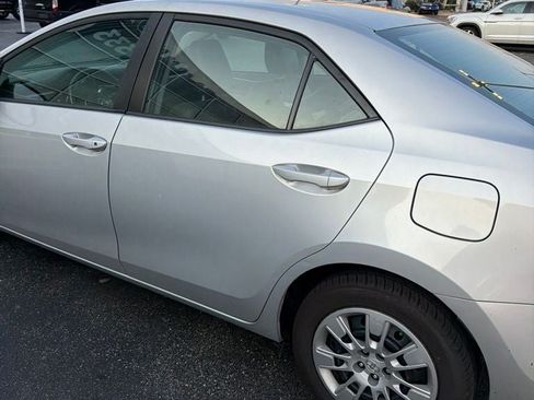 Used 2016 Toyota Corolla S FWD image 18