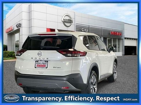 Used 2023 Nissan Rogue SV AWD/4WD image 6