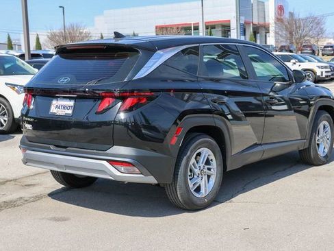 New 2026 Hyundai Tucson SE image 3