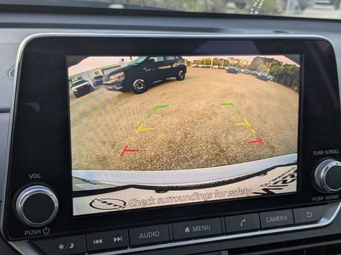 Used 2025 Nissan Altima 2.5 SV FWD image 20