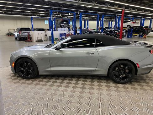 Used 2023 Chevrolet Camaro SS RWD image 7