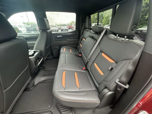 New 2026 GMC Sierra 1500 AT4 w/ AT4 Premium Package AWD/4WD image 16