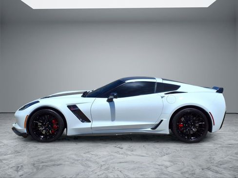 Used 2019 Chevrolet Corvette Z06 image 5