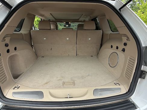 Used 2020 Jeep Grand Cherokee Overland w/ Trailer Tow Group IV RWD image 13