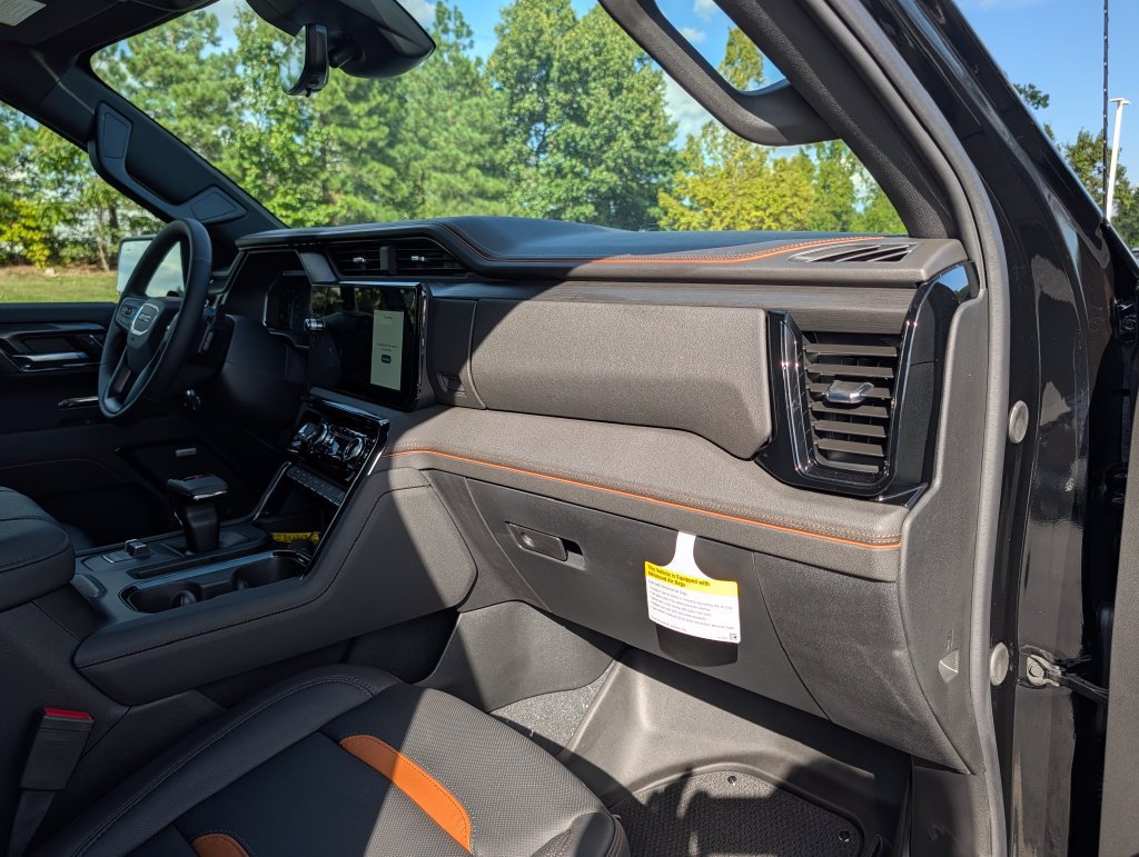 New 2026 GMC Sierra 1500 AT4 w/ AT4 Premium Package AWD/4WD image 10