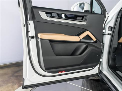 New 2026 Porsche Cayenne S AWD/4WD image 22