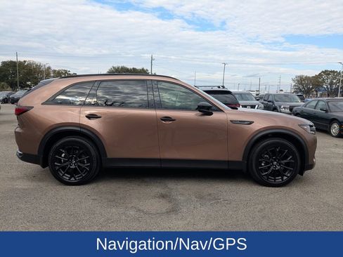 Certified 2025 MAZDA CX-70 3.3 Turbo w/ Premium Plus Pkg image 3