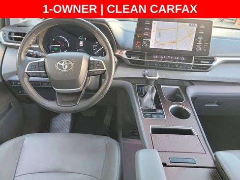 Used 2022 Toyota Sienna XLE w/ XLE Plus Package FWD image 14