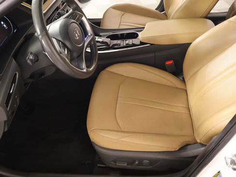 Used 2022 Hyundai Sonata Limited w/ Preferred Accessory Package FWD image 10