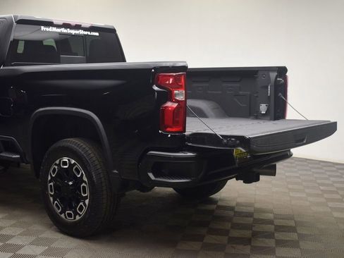 Used 2022 Chevrolet Silverado 2500 High Country AWD/4WD image 33