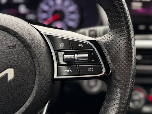 Used 2023 Kia Forte GT-Line image 10