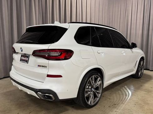 Used 2022 BMW X5 M50i w/ Premium Package image 5
