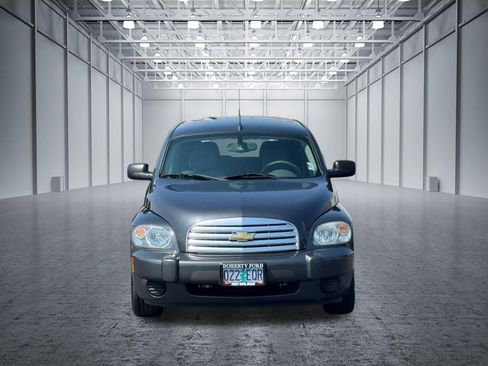 Used 2010 Chevrolet HHR LS FWD image 9