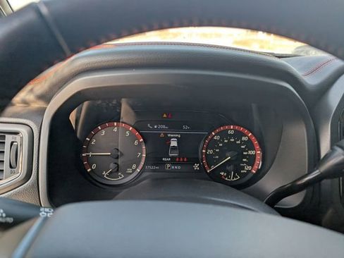 Used 2023 Nissan Titan PRO-4X w/ Pro-4x Convenience Package image 19