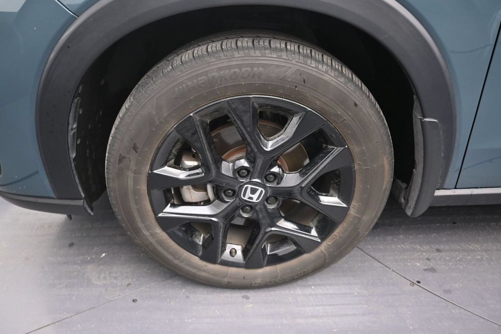Used 2025 Honda HR-V Sport image 10
