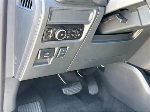 New 2025 Ford F150 Lariat w/ Equipment Group 502A High image 35