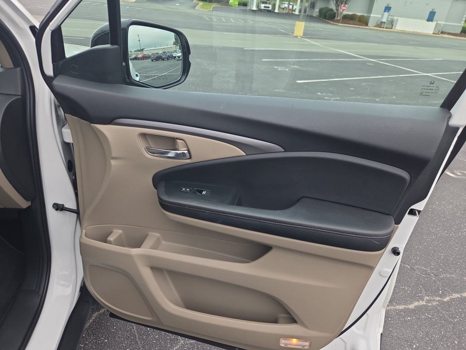 Used 2023 Honda Ridgeline RTL-E image 35