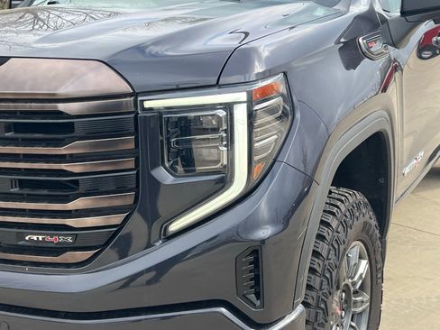 Used 2022 GMC Sierra 1500 AT4X image 4