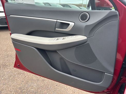 Used 2025 Hyundai Sonata SEL FWD image 18