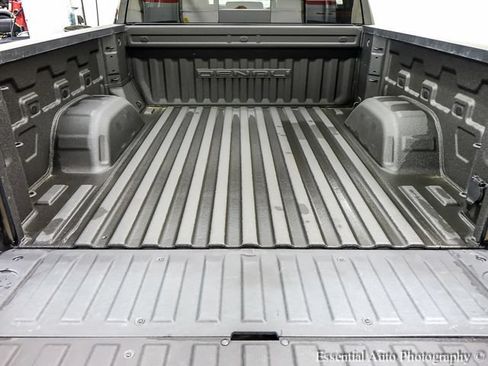 Used 2024 GMC Sierra 1500 Denali w/ Technology Package AWD/4WD image 25