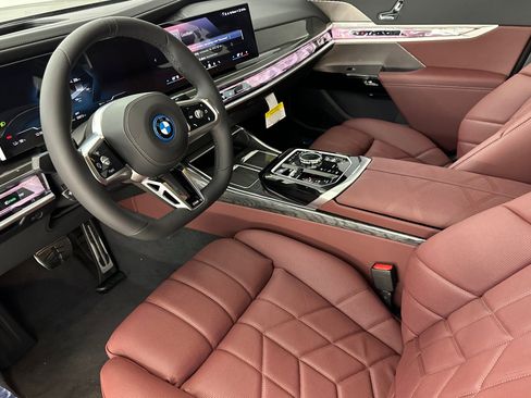 New 2026 BMW i7 eDrive50 w/ M Sport Package image 4